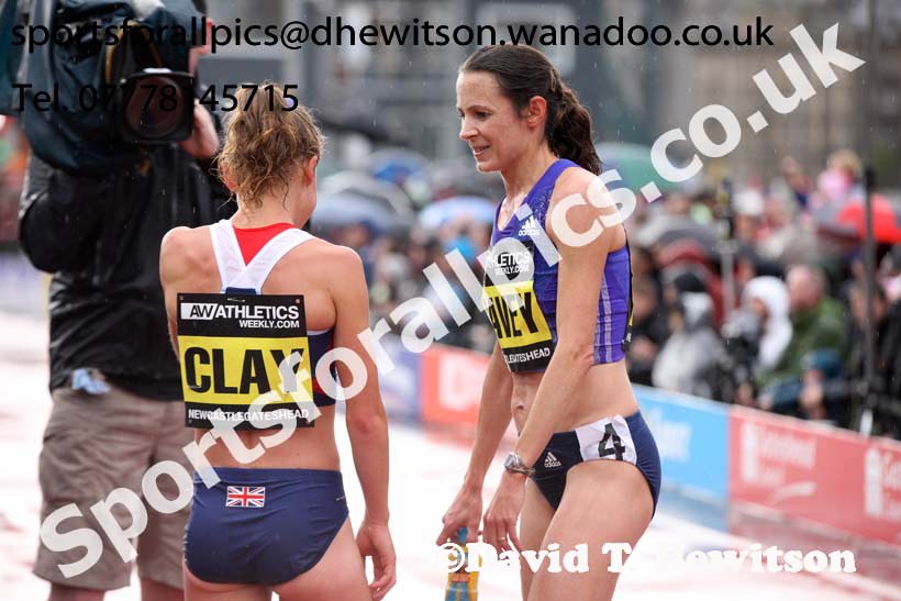 Jo Pavey and Bobby Clay after the 2 miles, Great North CityGames. Photo: David T. Hewitson/Sports for All Pics